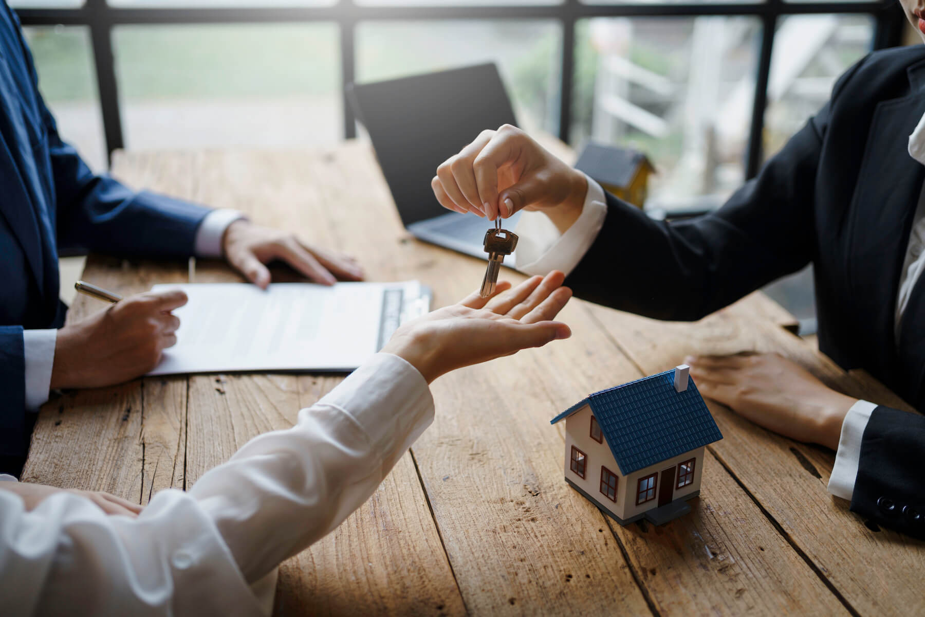 How Lease Renewals Are Handled in Tracy, CA Property Management